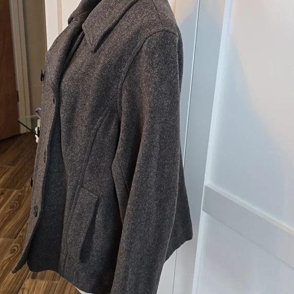 American Eagle women's wool coat. - Picture 4 of 12